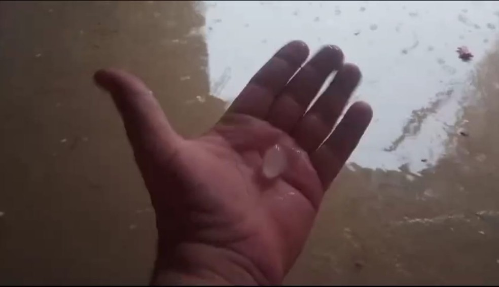 Chuva de granizo atinge Coreaú, no Ceará. — Foto: Reprodução