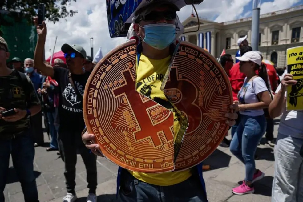 O que restou do projeto de transformar El Salvador no "país do bitcoin" cinco anos depois? — Foto: Getty Images via BBC
