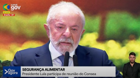Lula diz que é 'mais fácil resolver' tarifaço dos Estados Unidos que 'combater a fome e a miséria' - No mesmo evento, Lula também disse que vai ficar cada vez mais "esquerdista" e "socialista"; presidente deu a declração durante reunião de conselho de segurança alimentar, no Palácio do Planalto.