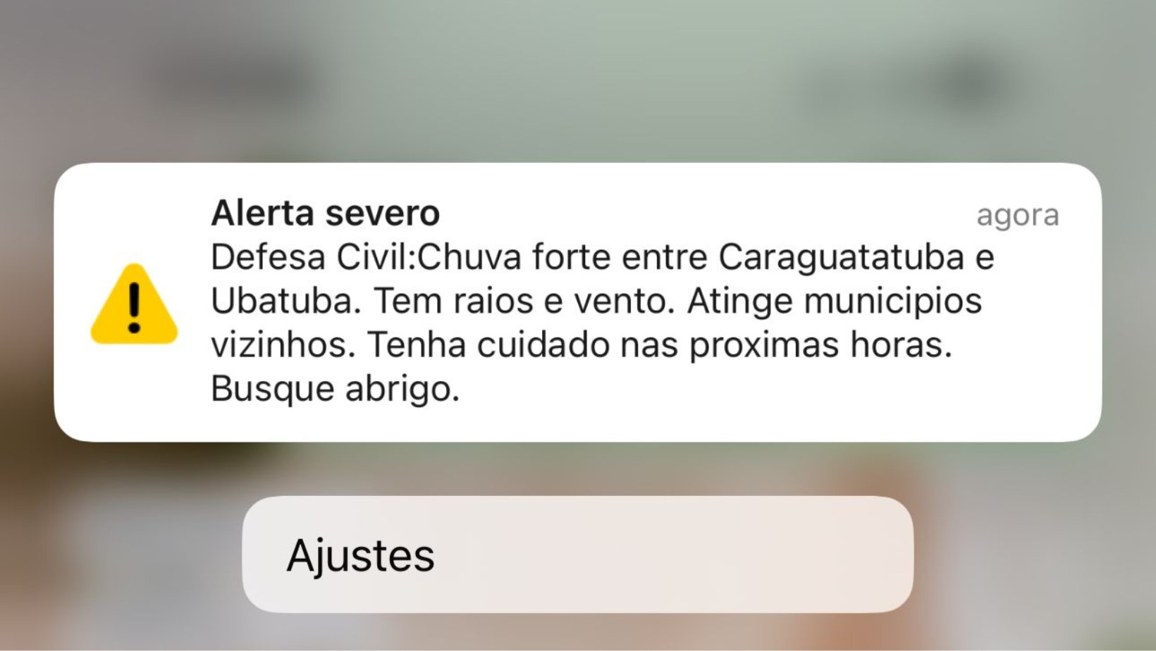 Defesa Civil emite 'alerta severo' para risco de chuva forte com raios e ventania no Litoral Norte de SP