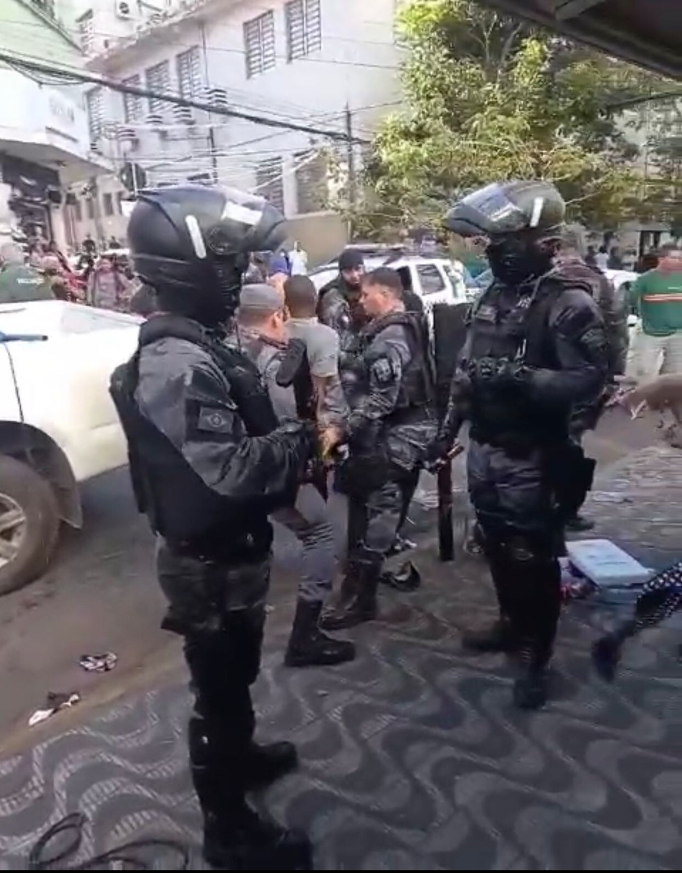 MidiaNews  Militar de Cuiabá faz sucesso nas redes com vídeos culinários