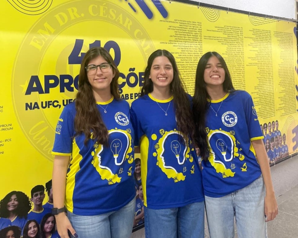 Letícia, Yasmin e Beatriz cursaram o ensino médio na escola Dr. César Cals, em Fortaleza — Foto: Secretaria da Educação/Divulgação