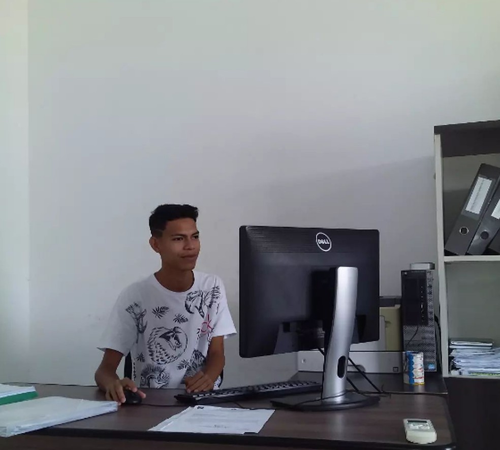 Jovem é preso na Grande São Luís acusado de se passar por coordenador do Programa Pacto pela Paz do governo do estado — Foto: Divulgação/Redes sociais
