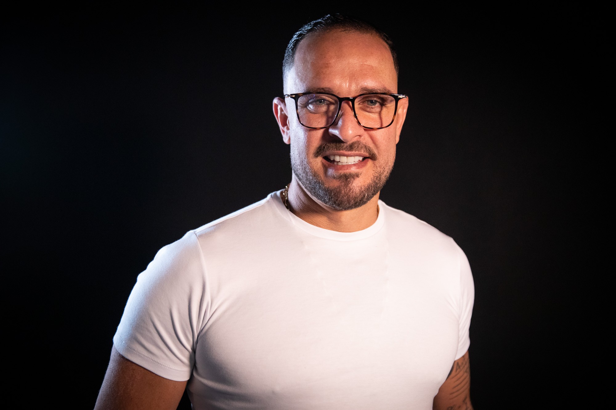 Diogo Nogueira cancela shows após diagnóstico de laringite bacteriana grave