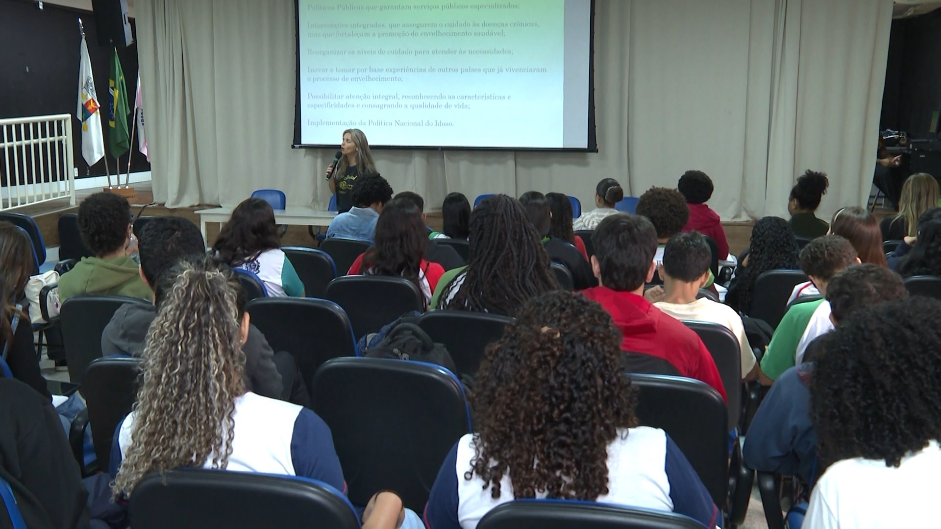 Aulões de redação gratuitos começam no ES; confira cronograma