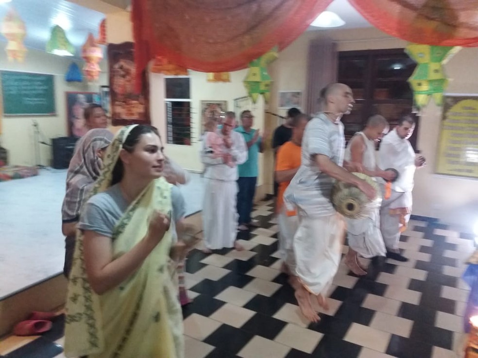 Meu Paraná: veja fotos dos bastidores do programa sobre o movimento Hare  Krishna, Paraná