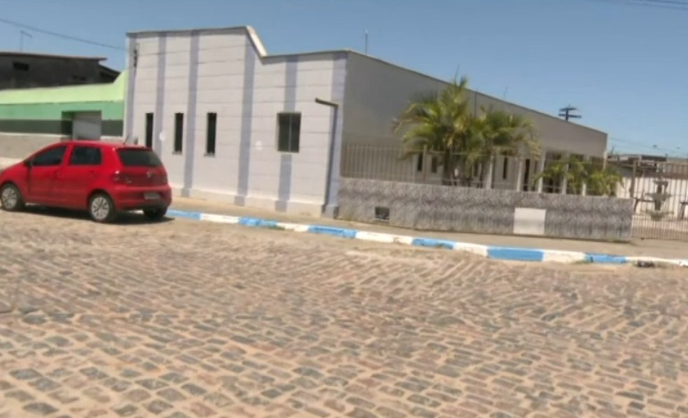 Corpo da adolescente foi sepultado em Coração de Maria, cidade em que morava — Foto: Reprodução/TV Subaé