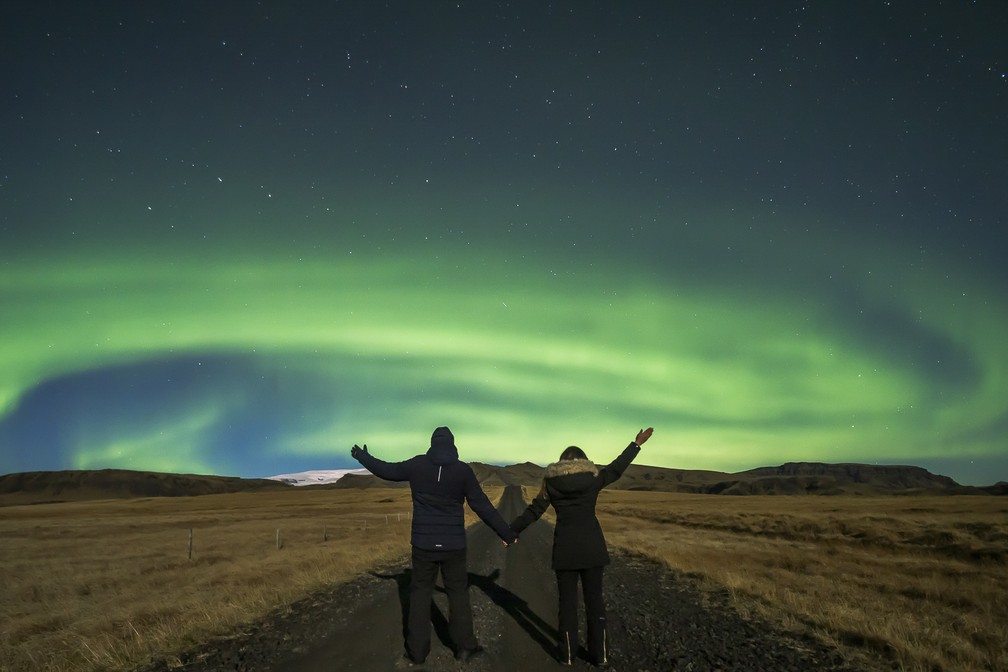 Fotógrafa mineira especialista em 'caçar' aurora boreal faz cliques  incríveis na Islândia: 'cada noite uma experiência diferente', Zona da  Mata