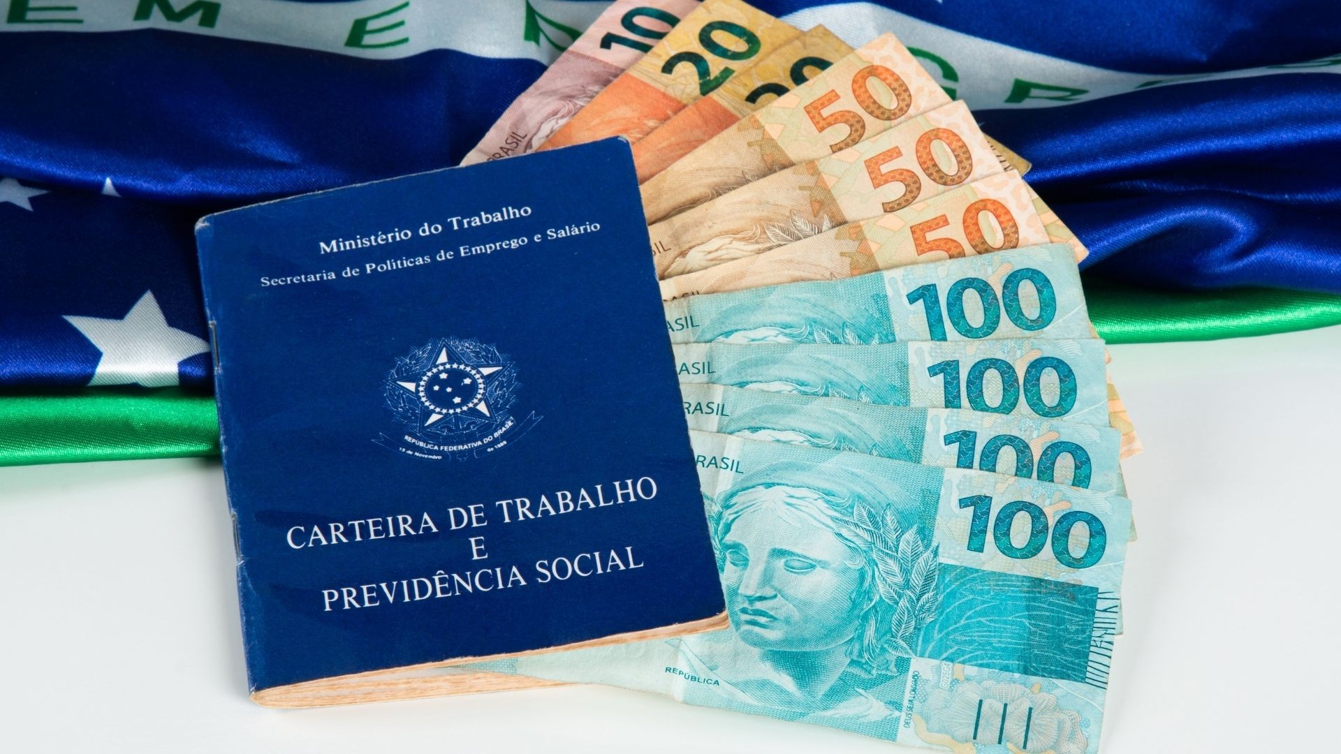 Crédito do Trabalhador x Saque FGTS: Qual escolher?