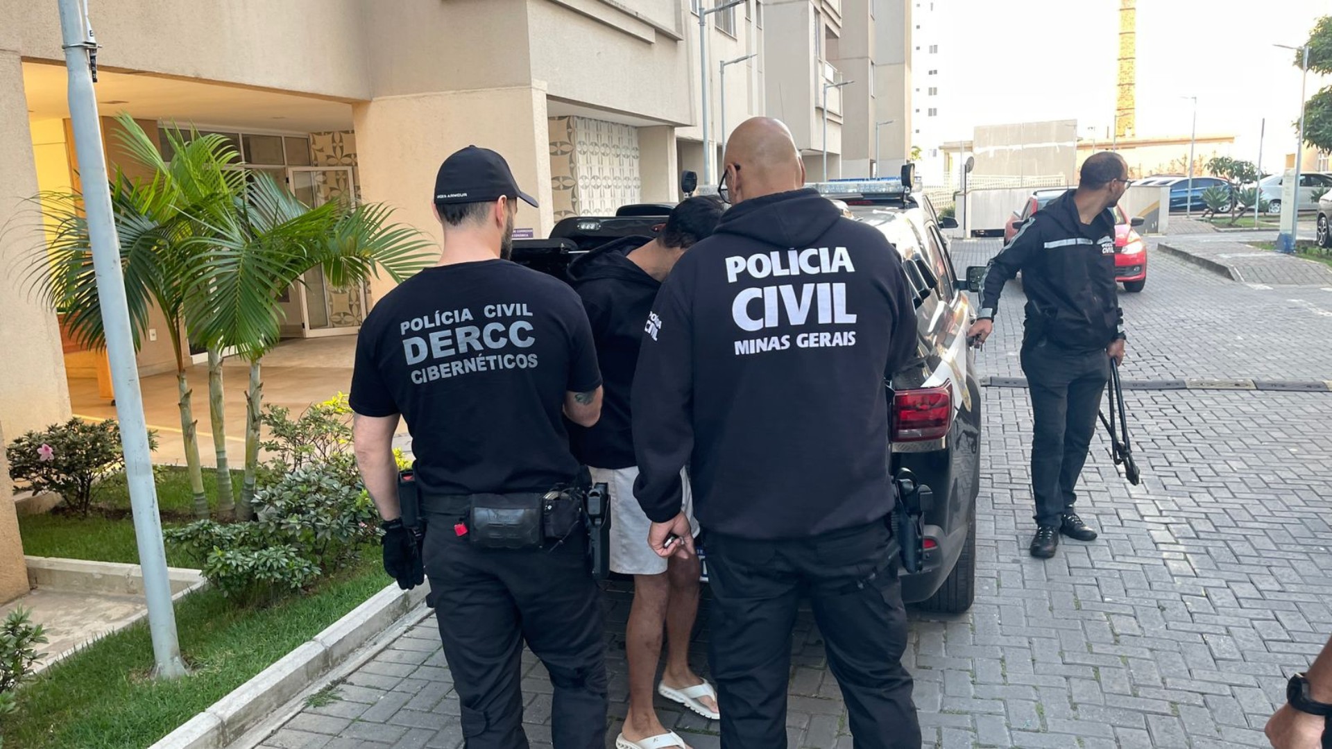 Suspeitos de integrar grupo que desviou R$ 250 mil de doações para tratamento de criança com síndrome rara são presos em MG e no PR