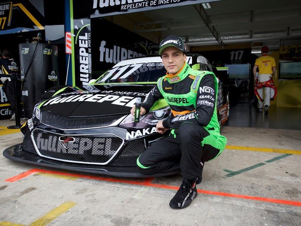 Piloto da equipe fullREPEL conquista 2º lugar em prova da Stock Car