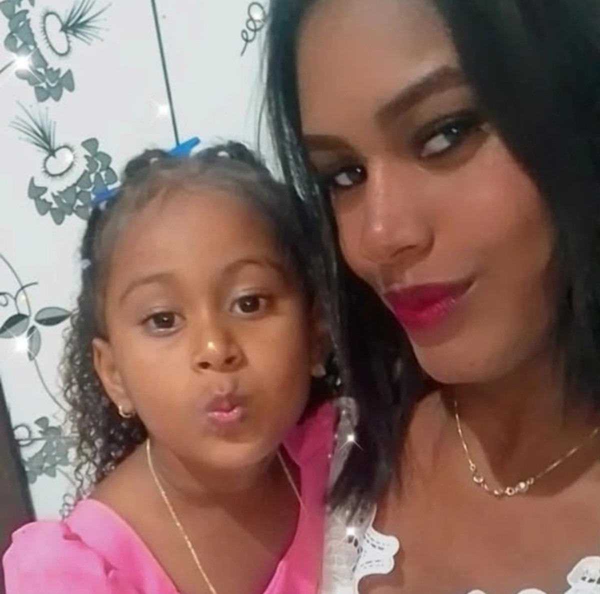 Polícia Civil investiga morte de mãe e filha de 6 anos em Campos