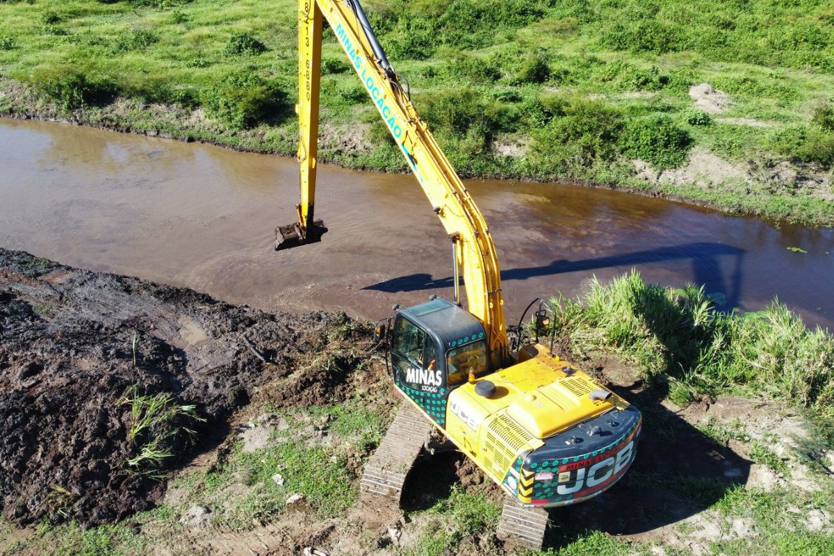 Rios e córregos do Vale do Ribeira passam por desassoreamento após enchentes