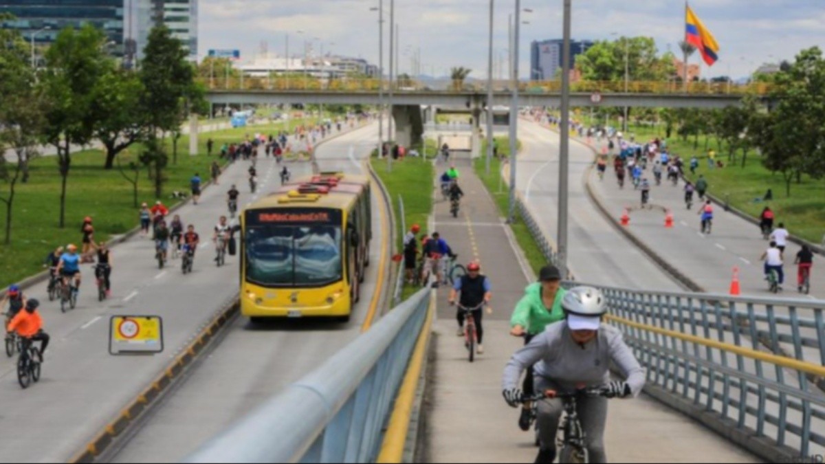 Mais ciclovias, menos carros e integração: o que Bogotá ensina ao Rio em mobilidade por bicicleta