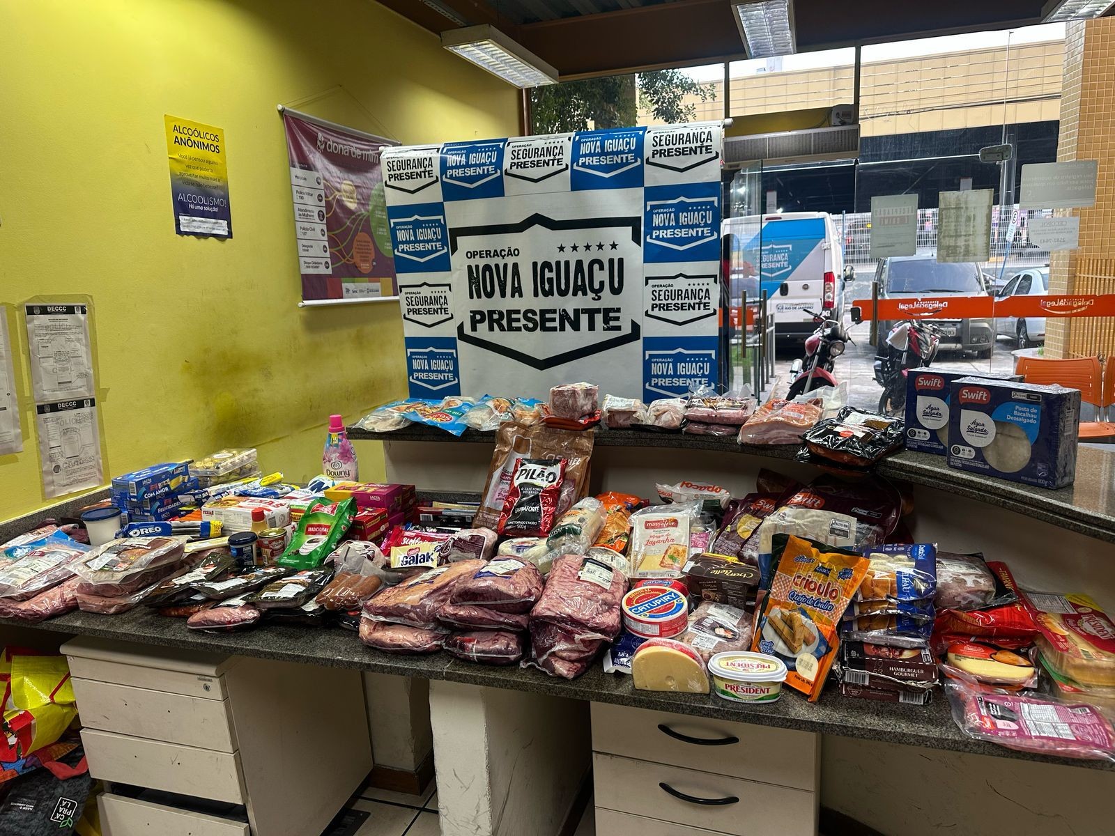 Mulher é Presa em Flagrante Por Furtar Quase R $ 4,5 Mil em Produtos de Supermercado Em Nova Iguaçu