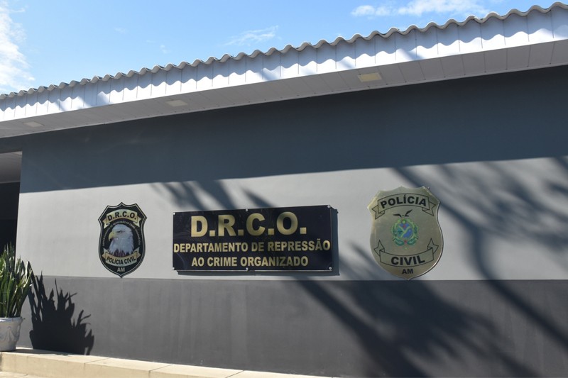 Polícia apreende fuzil e mais de 2,5 toneladas de droga no interior do AM