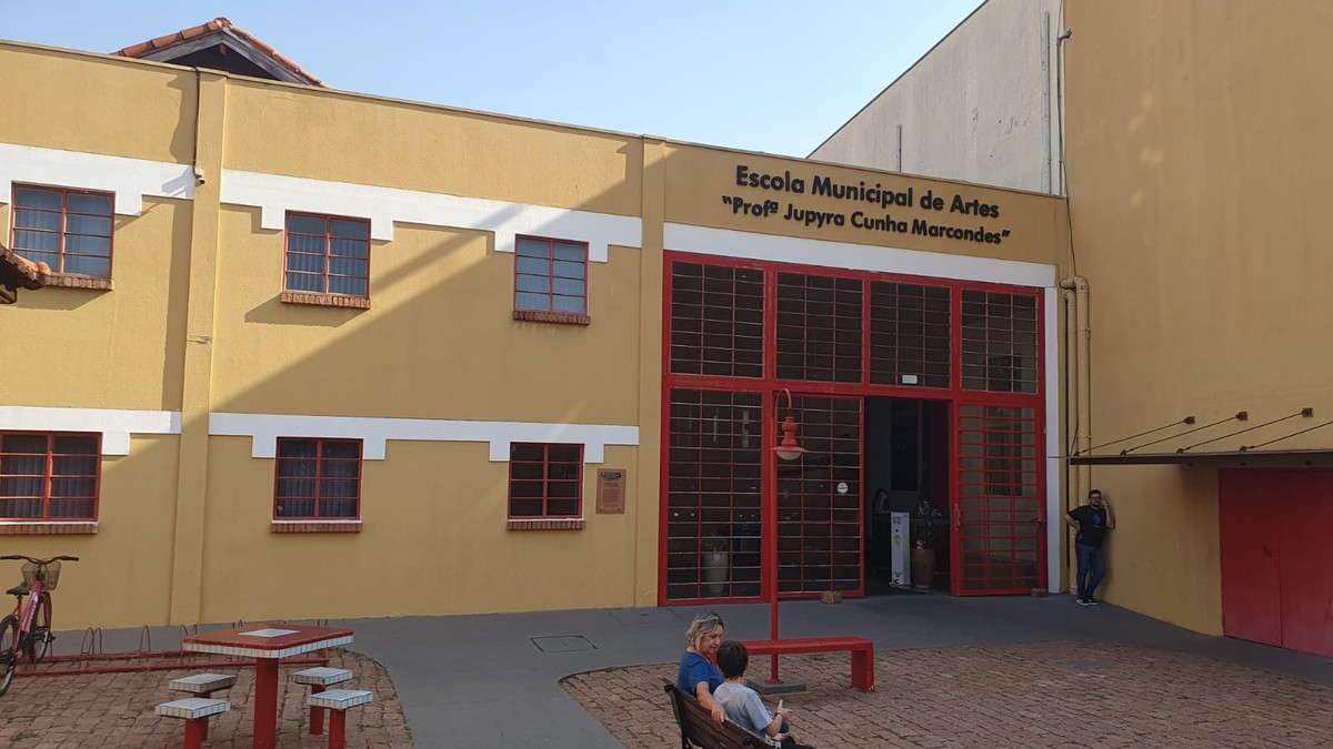 Escola de Artes Professora Jupyra Cunha Marcondes oferece 50 vagas em ...
