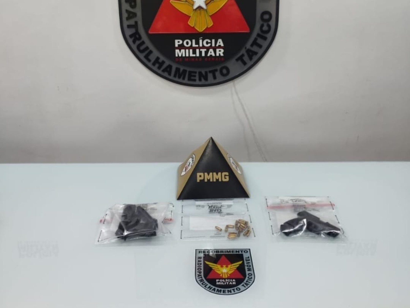 Durante atendimento da Cemig, mulher ameaça funcionário com arma em MG