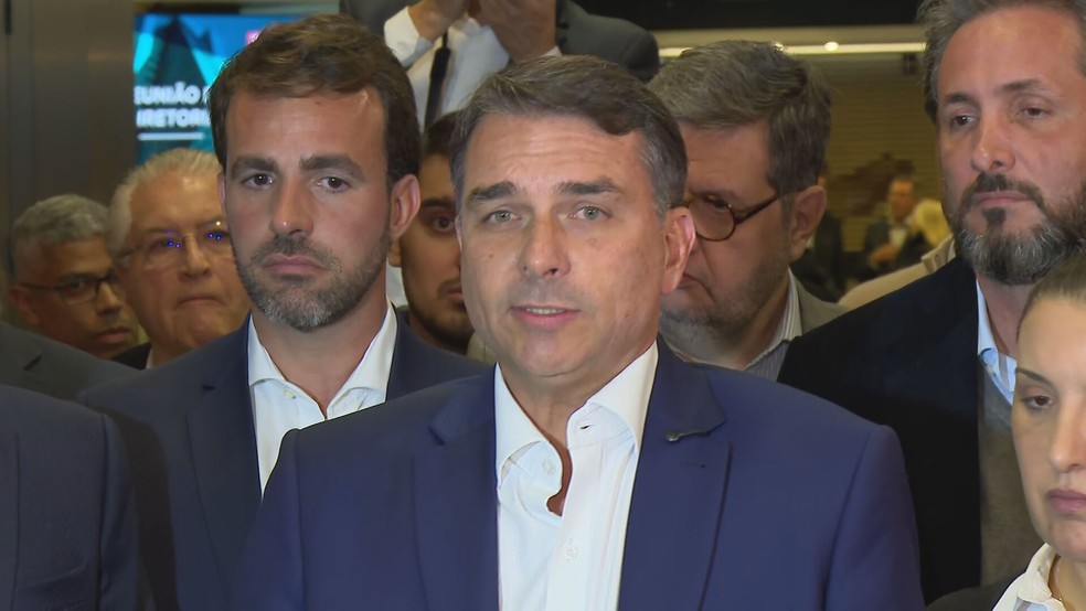 flavio bolsonaro 2.01 frame 125