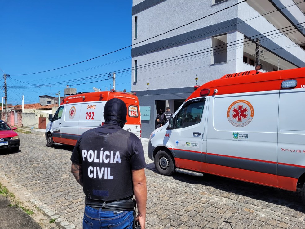 Suspeito foi baleado em confronto com a polícia durante operação — Foto: Divulgação