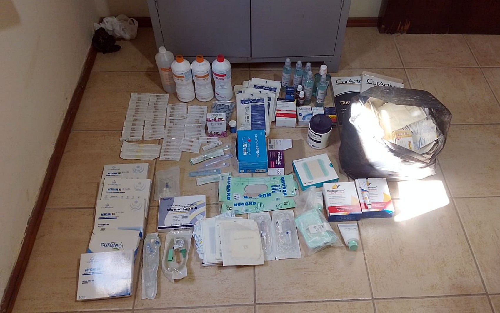 Polícia Civil apreende medicamentos e alimentos vencidos em unidades de saúde de MG