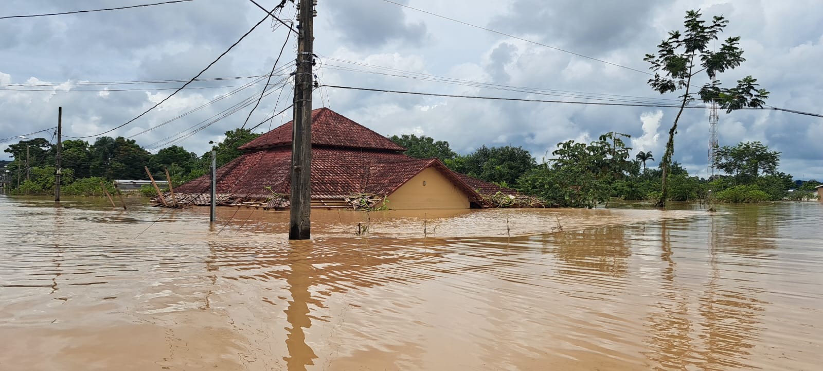 Moradores de cidade que teve 80% da área inundada no Acre podem solicitar FGTS calamidade; saiba como