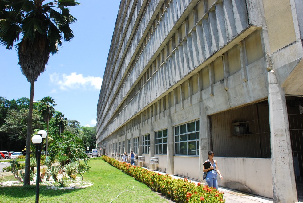 JPB1  Hospital Universitário de Campina Grande é alvo de empasse