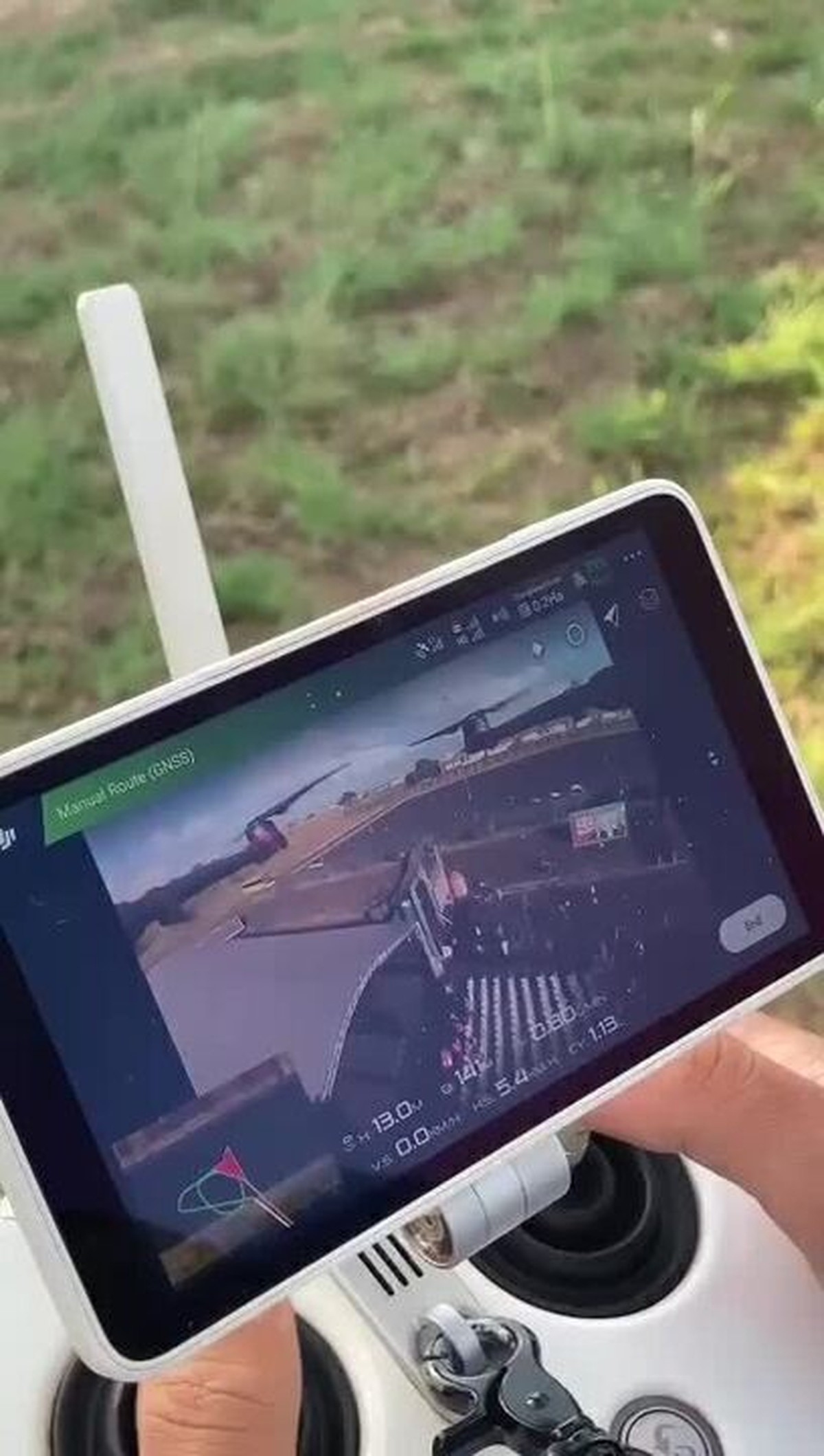 Vídeo: operador de drone diz que jogou veneno em evento de Lula em MG