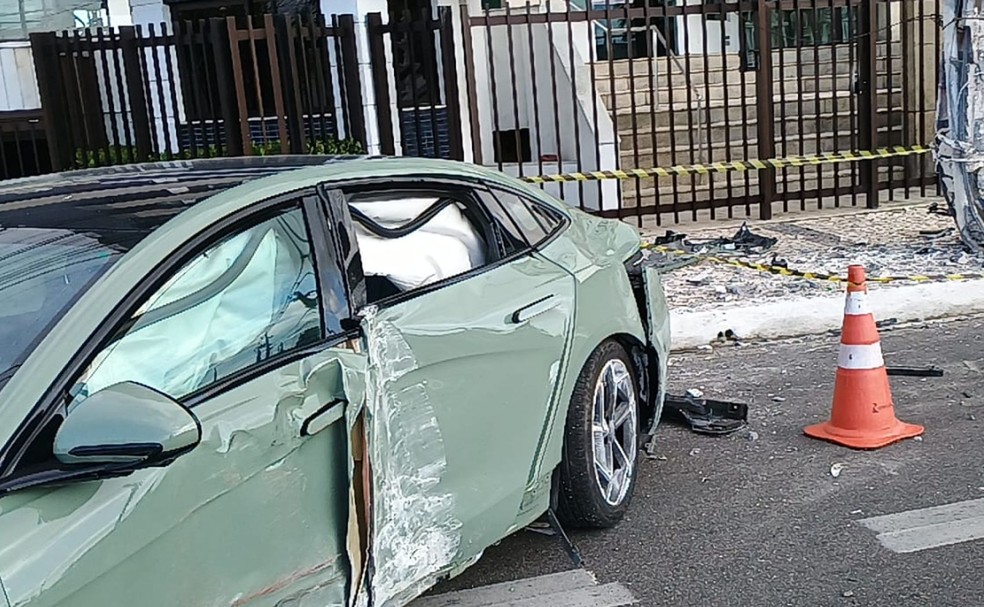 Veículo que provocou o acidente. — Foto: Anderson Barbosa