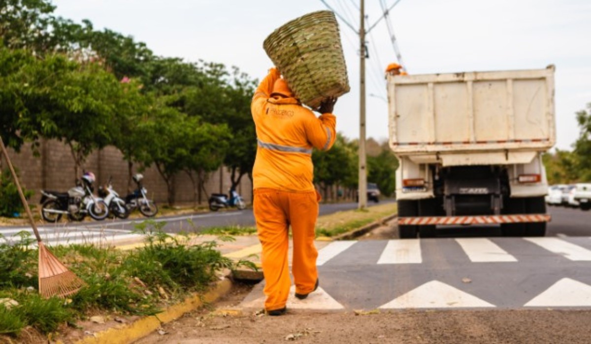 Mutirão de limpeza retira 16 toneladas de móveis e eletroeletrônicos em Presidente Prudente