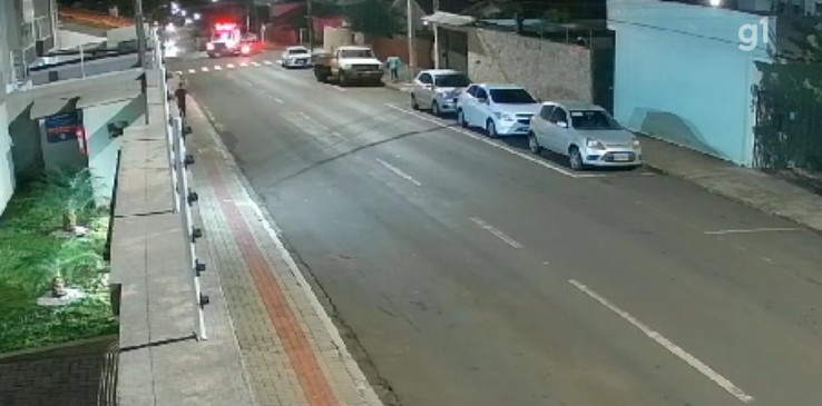 VÍDEO: Motorista bêbado é preso após bater em ambulância do Samu no Paraná