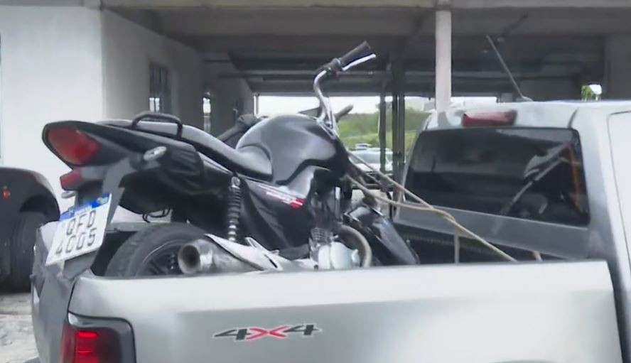 Três homens são presos suspeitos de integrar quadrilha de roubo de motos, em João Pessoa