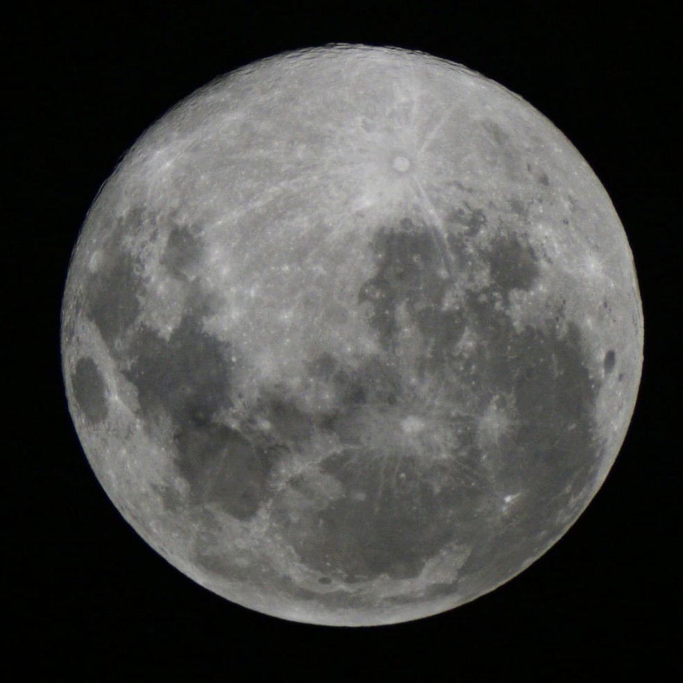 Lua Cheia fotografada por integrante do Clube Centauri de Itapetininga  — Foto: Arquivo Pessoal