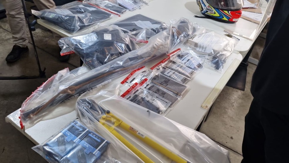 Apreensões feitas durante a operação 'Começo do Fim', em Uberaba — Foto: Polícia Civil/Divulgação