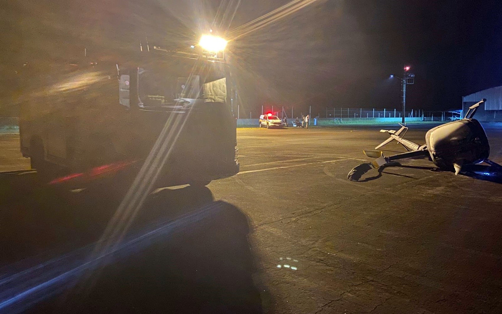 Helicóptero cai durante decolagem após tentativa de furto no aeroporto de Caxambu, no Sul de Minas