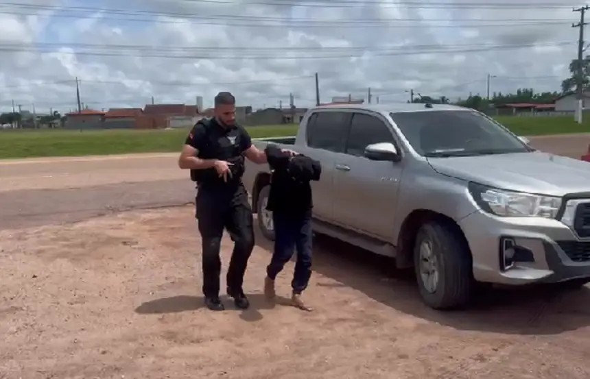 Homem é preso suspeito de tentar matar companheira e incendiar casa em Tomé-Açu