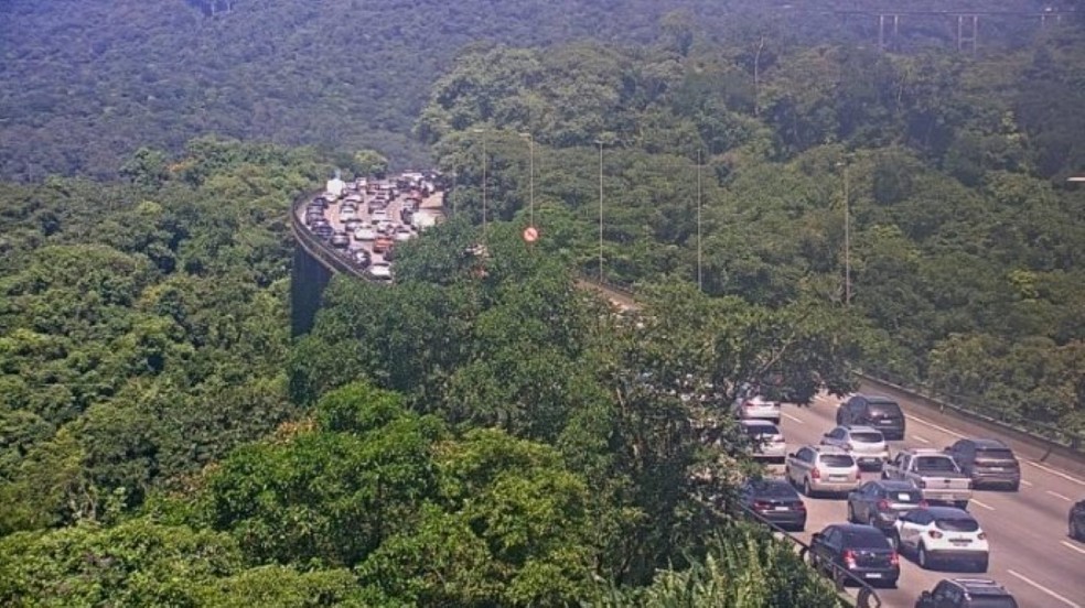Motoristas lotam rodovias do SAI em direção à capital após feriado de Carnaval no litoral de SP — Foto: Divulgação/Ecovias