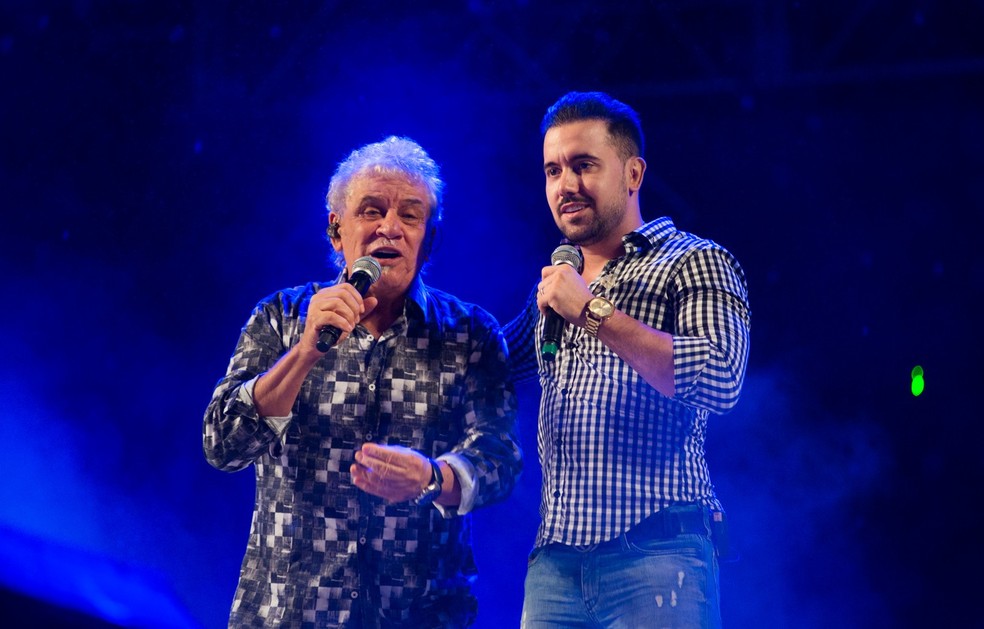Matogrosso e Mathias apresentam na Feife em Porto Ferreira — Foto: Érico Andrade/G1