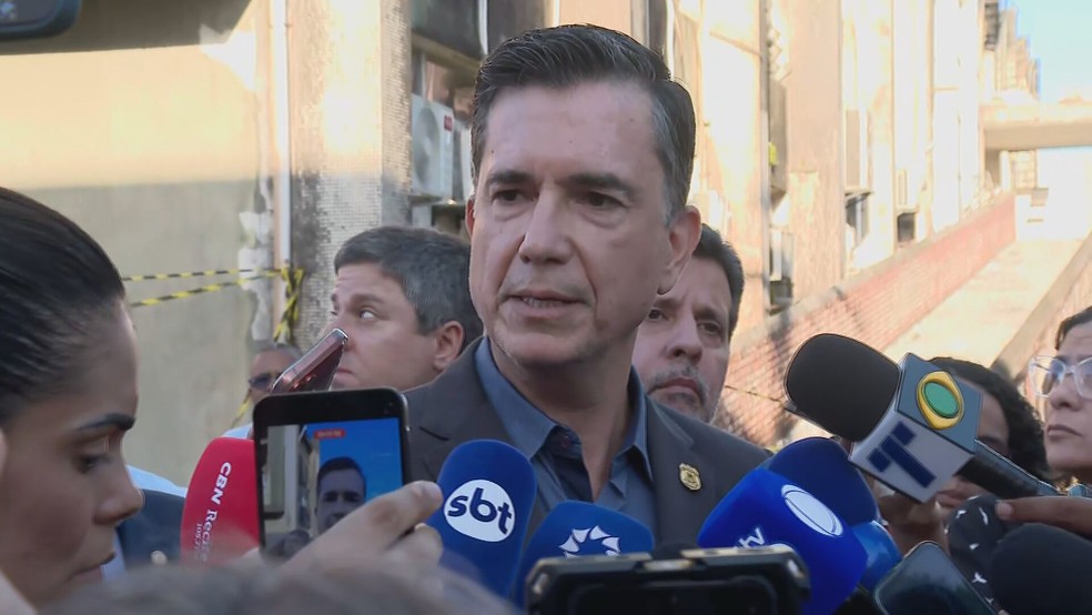 Delegado regional executivo da Polícia Federal, Rodrigo Bastos, fala sobre investigação após incêndio na UFPE — Foto: Reprodução/TV Globo