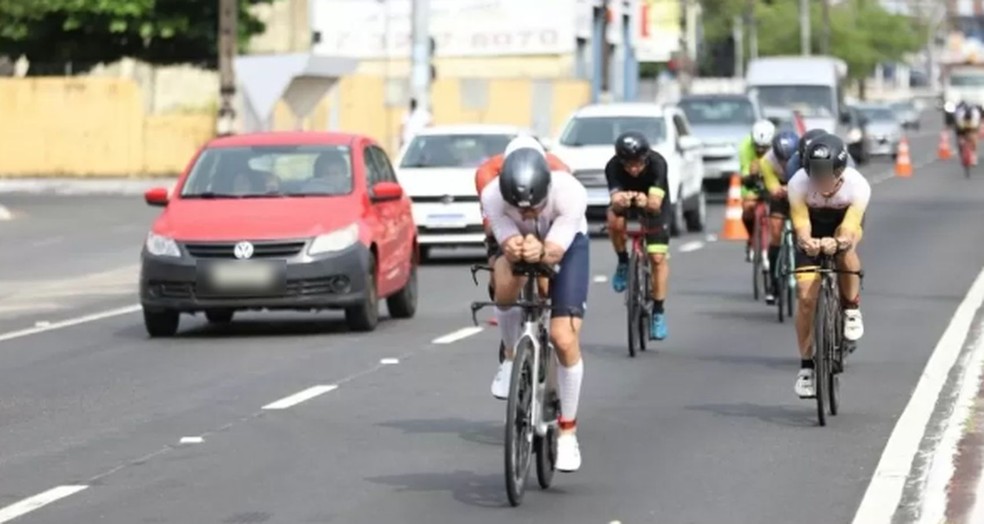 Competição de Ironman em Aracaju — Foto: Alberto Cézar/PMA