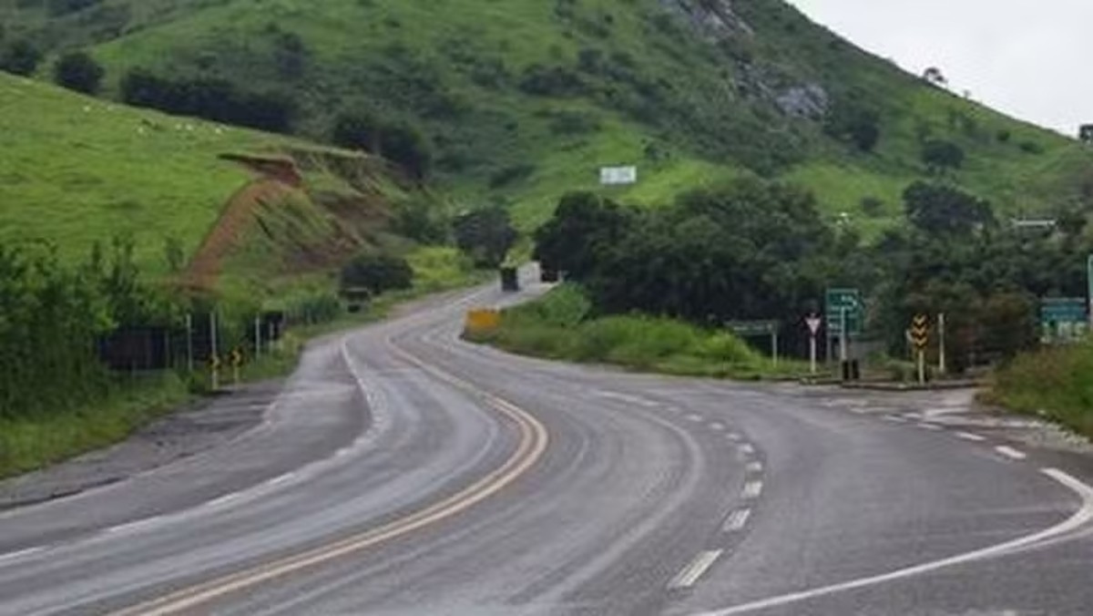 Irmão morre e irmã fica ferida em grave acidente na BR-116