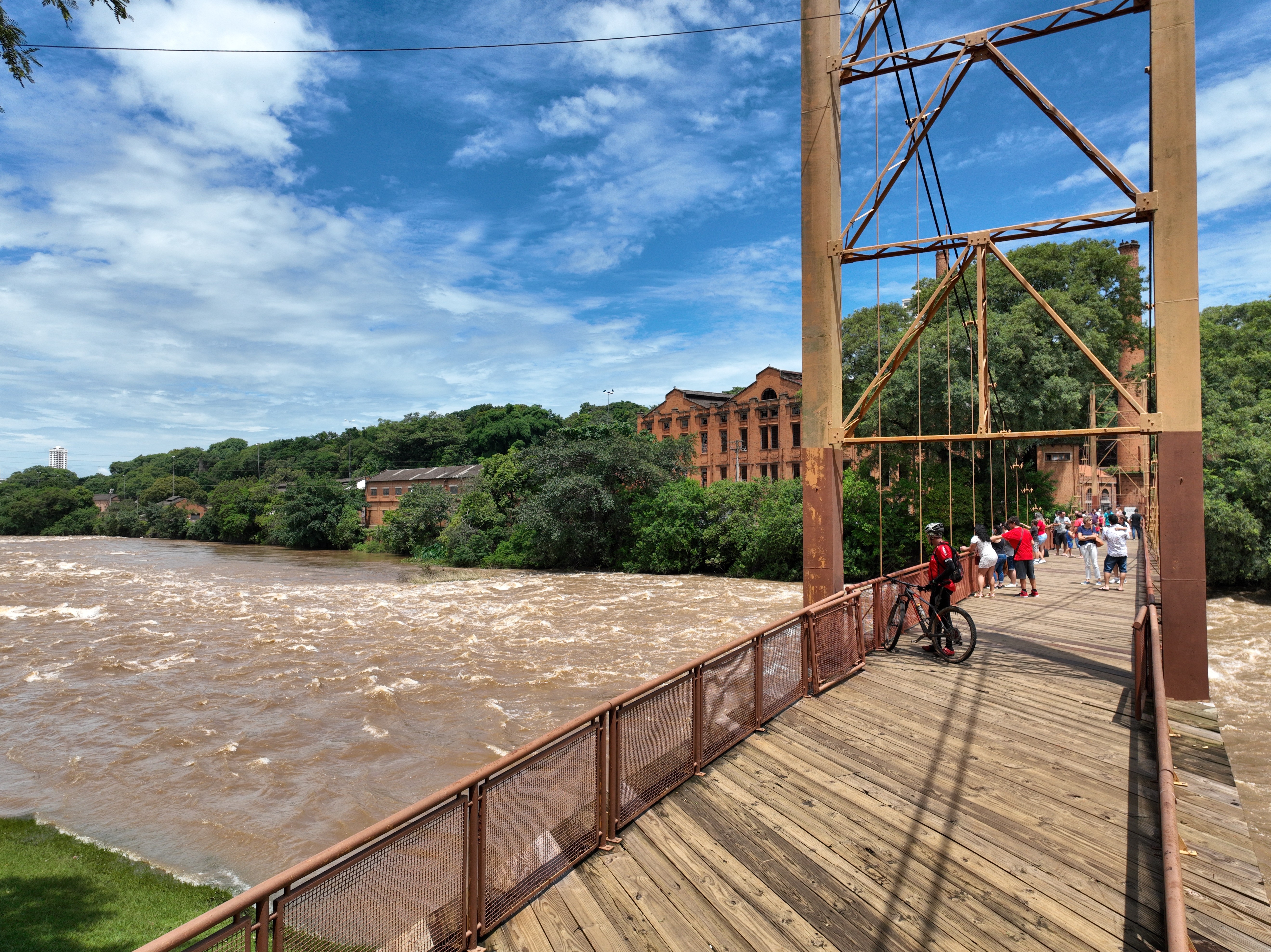 Segunda-feira de feriado: confira o que abre e fecha em Piracicaba 