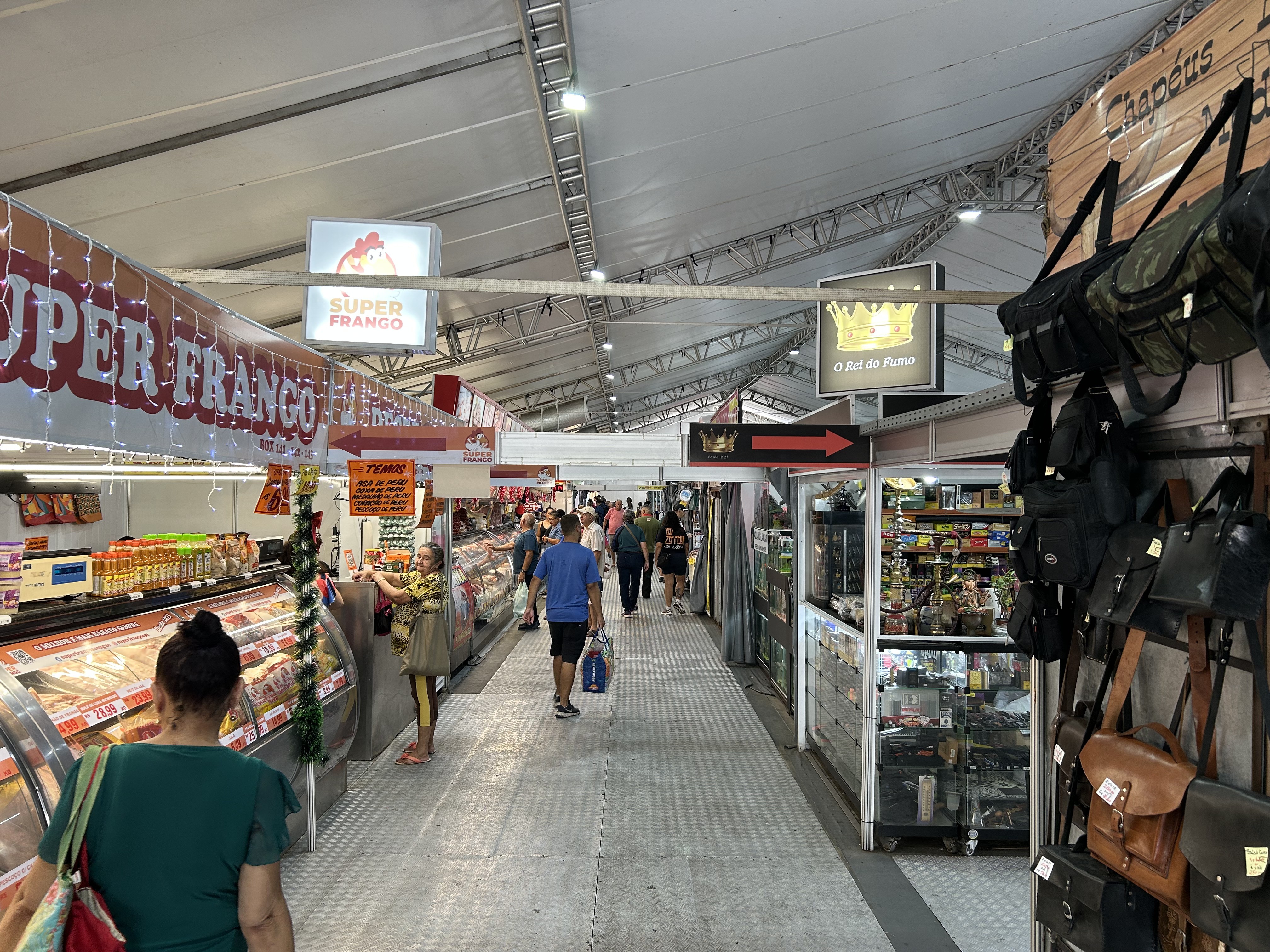 Atraso em obras no Mercadão de Campinas impactam vendas de fim de ano, dizem comerciantes 