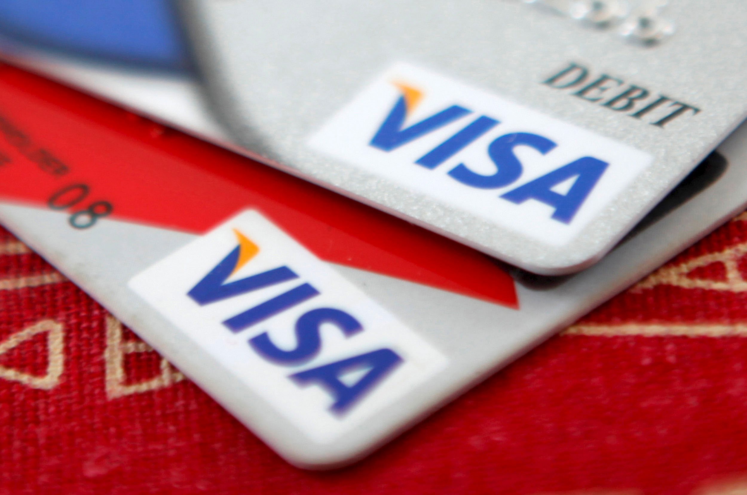 Visa planeja demitir mais de 2 mil funcionários em busca de eficiência