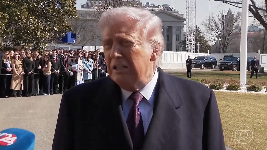 EUA e Irã elevam tom de ameaças, e potências mundiais pedem que cidadãos deixem o Oriente Médio