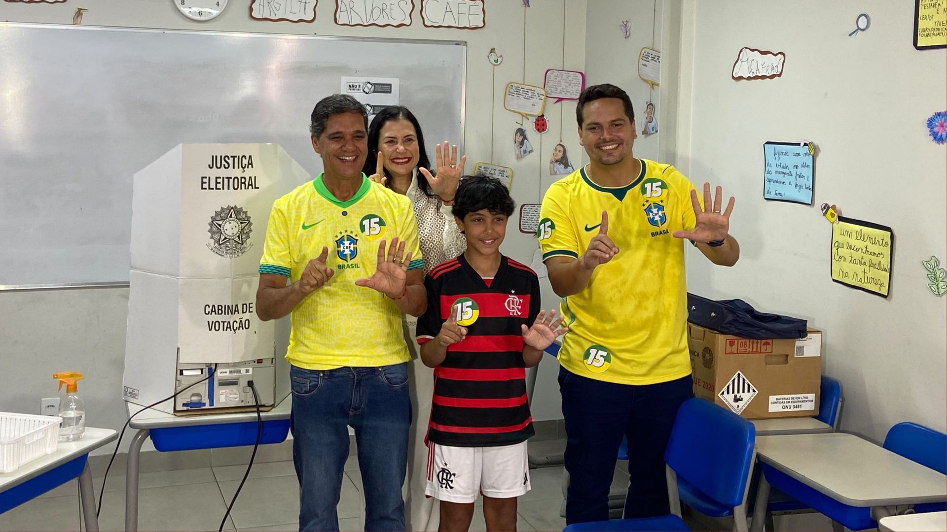 Ricardo Ferraço (MDB) vota em Vitória