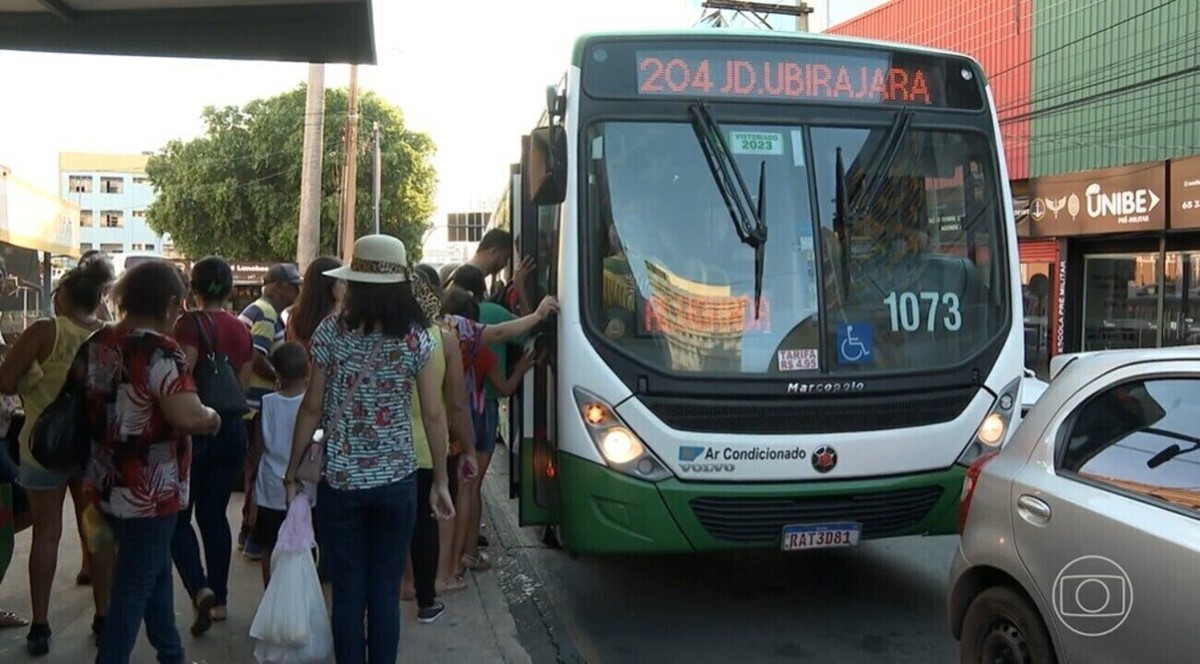 Em meio à onda de calor, milhões de brasileiros viajam em ônibus sem  ar-condicionado