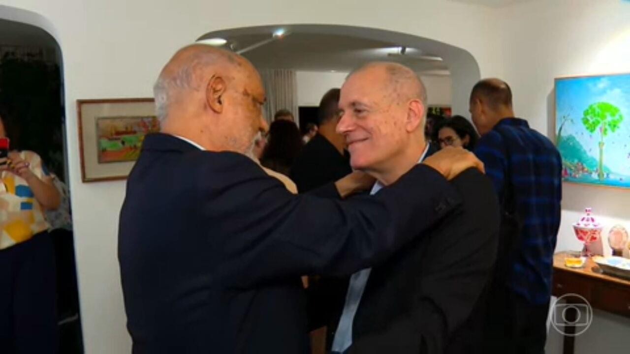 Paulo Henriques Britto é eleito para Academia Brasileira de Letras