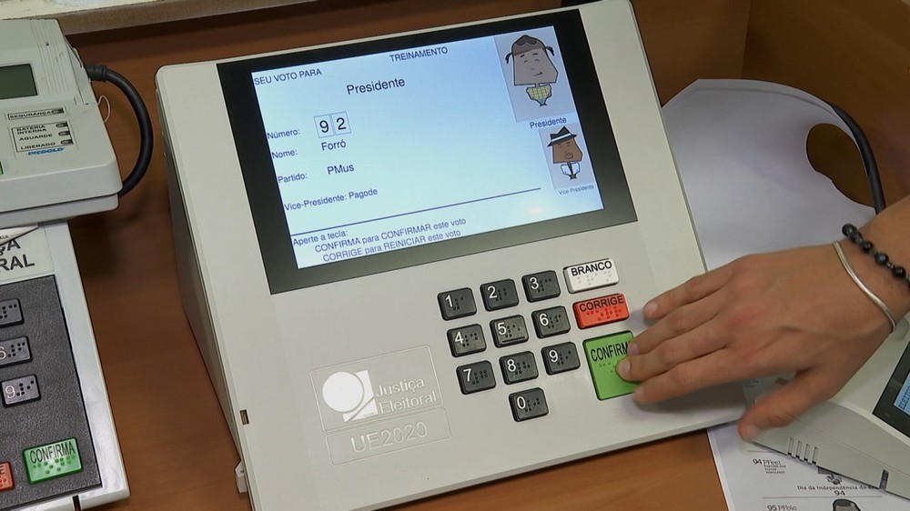 96% dos eleitores brasileiros pretendem votar no segundo turno das eleições presidenciais, diz Datafolha