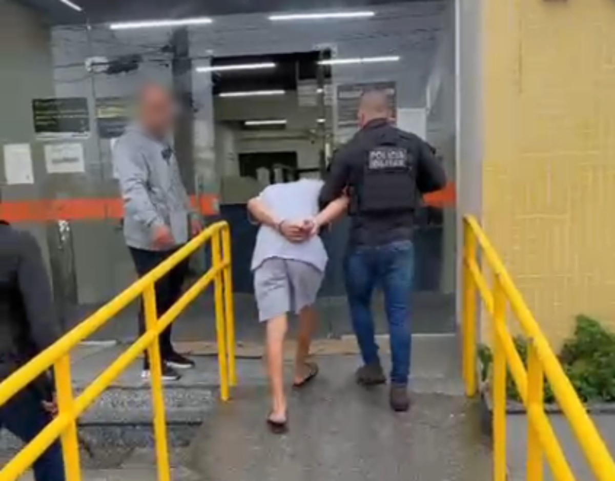 Homem apontado como gerente do tráfico e suspeito de atirar em duas mulheres é preso em Angra dos Reis 